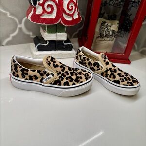 Vans Classic Slip-On Leopard Print Sneakers Girls Size 11